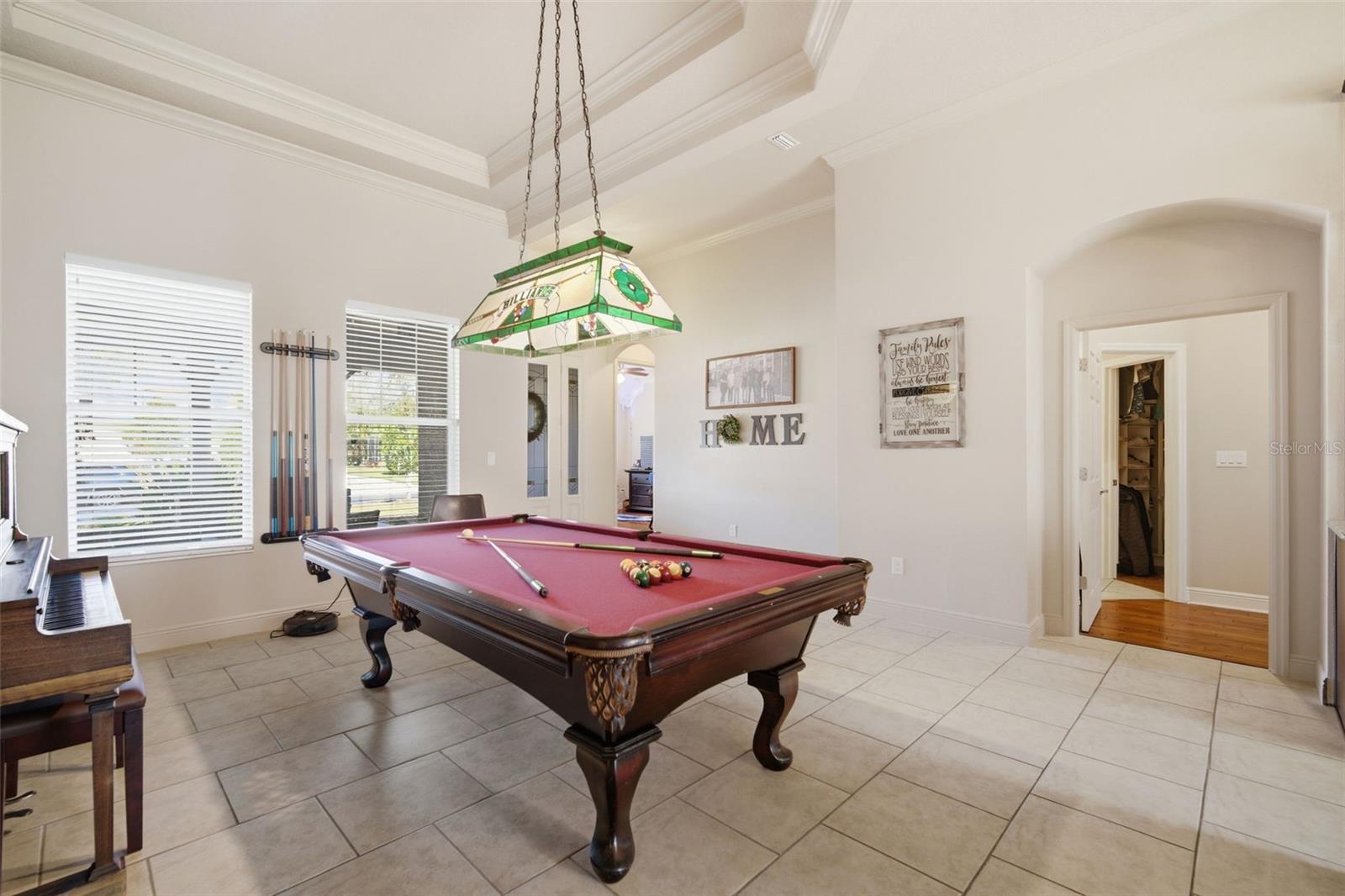 Image 7 of 72 For 3220 Azure Sky Way