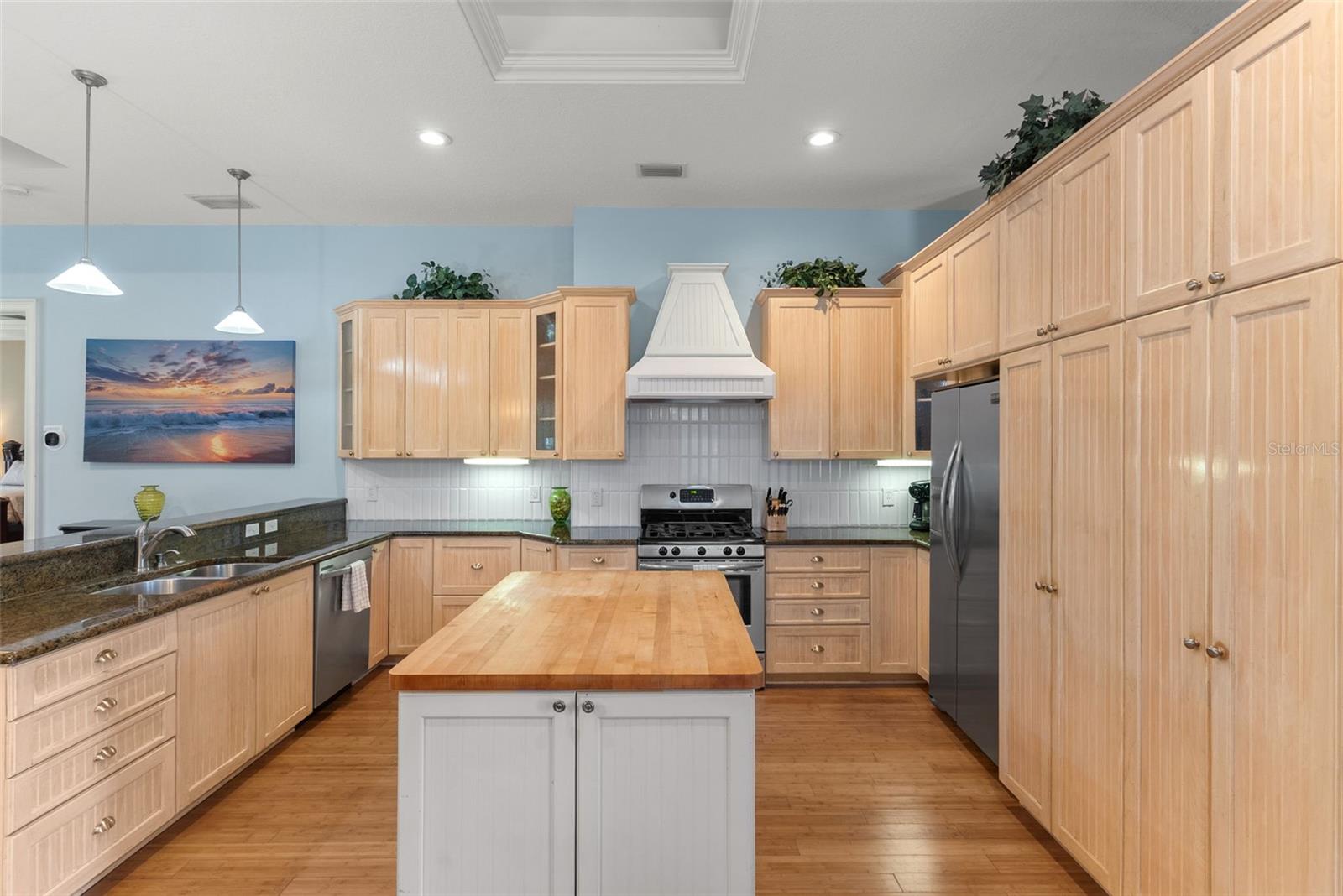 Image 16 of 49 For 12080 143rd Street