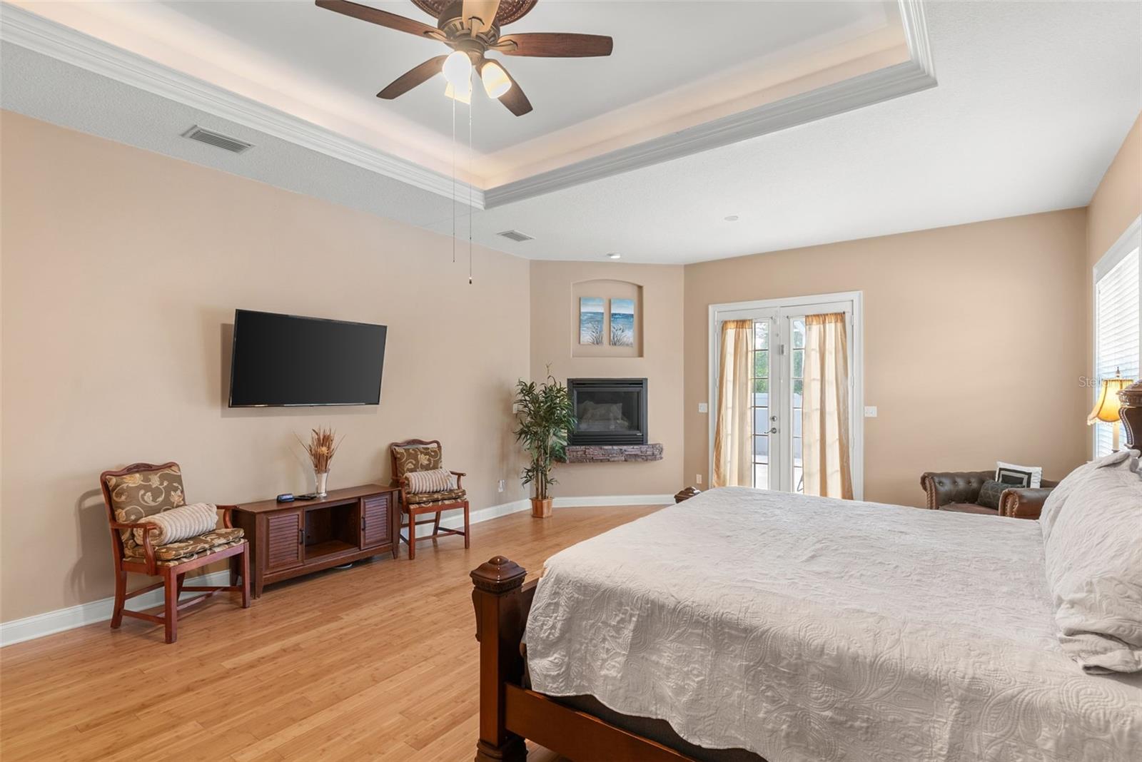 Image 21 of 49 For 12080 143rd Street