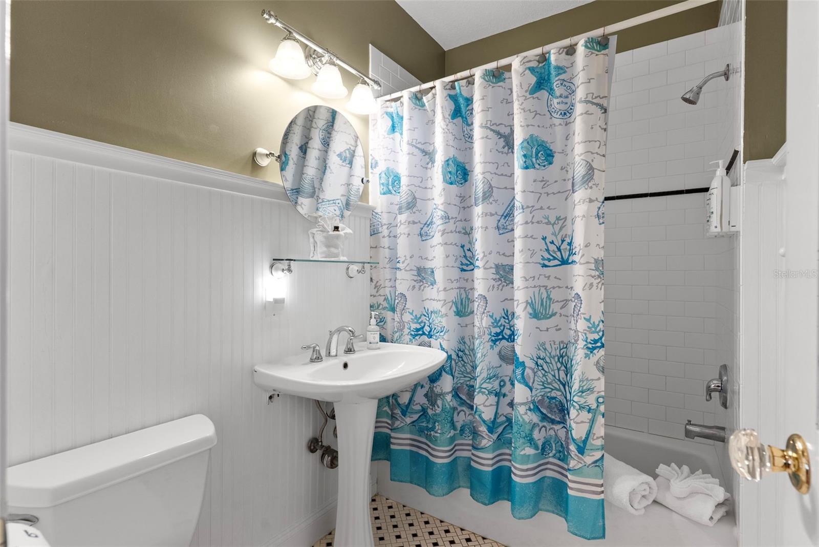 Image 27 of 49 For 12080 143rd Street