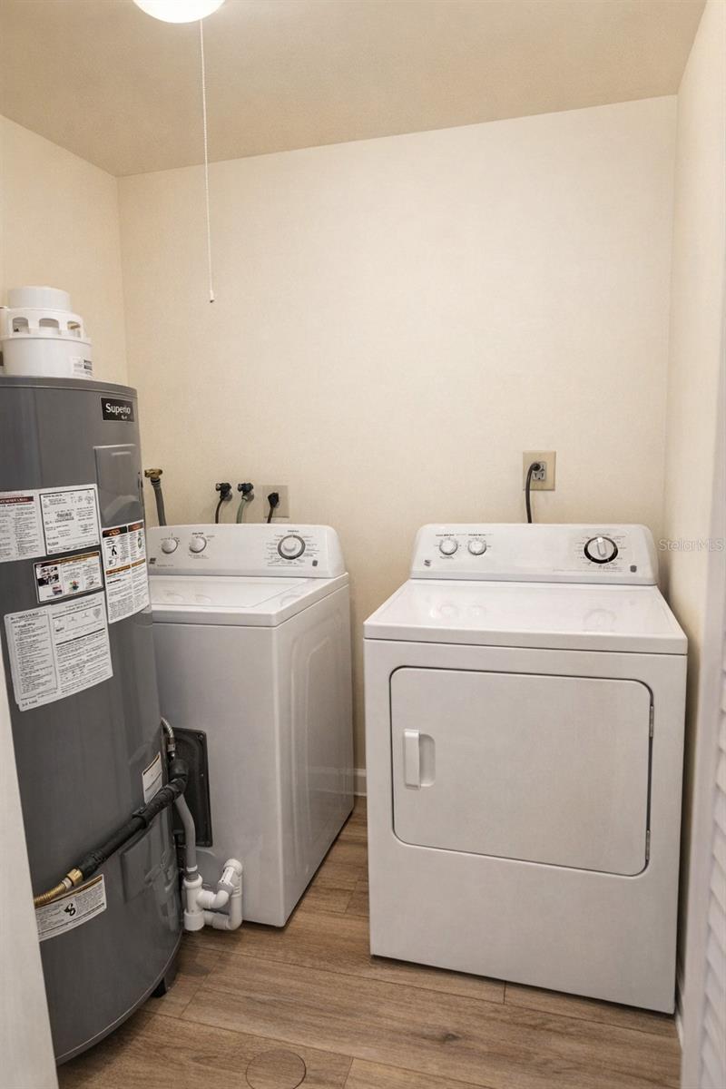 Image 8 of 14 For 1712 Belleair Forest Drive A