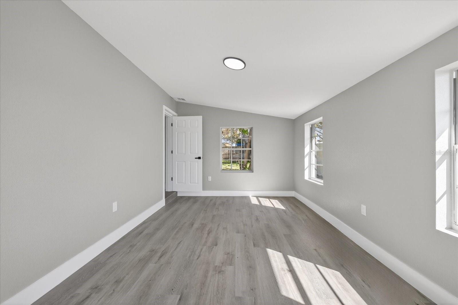 Image 10 of 36 For 4503 Clifton Street