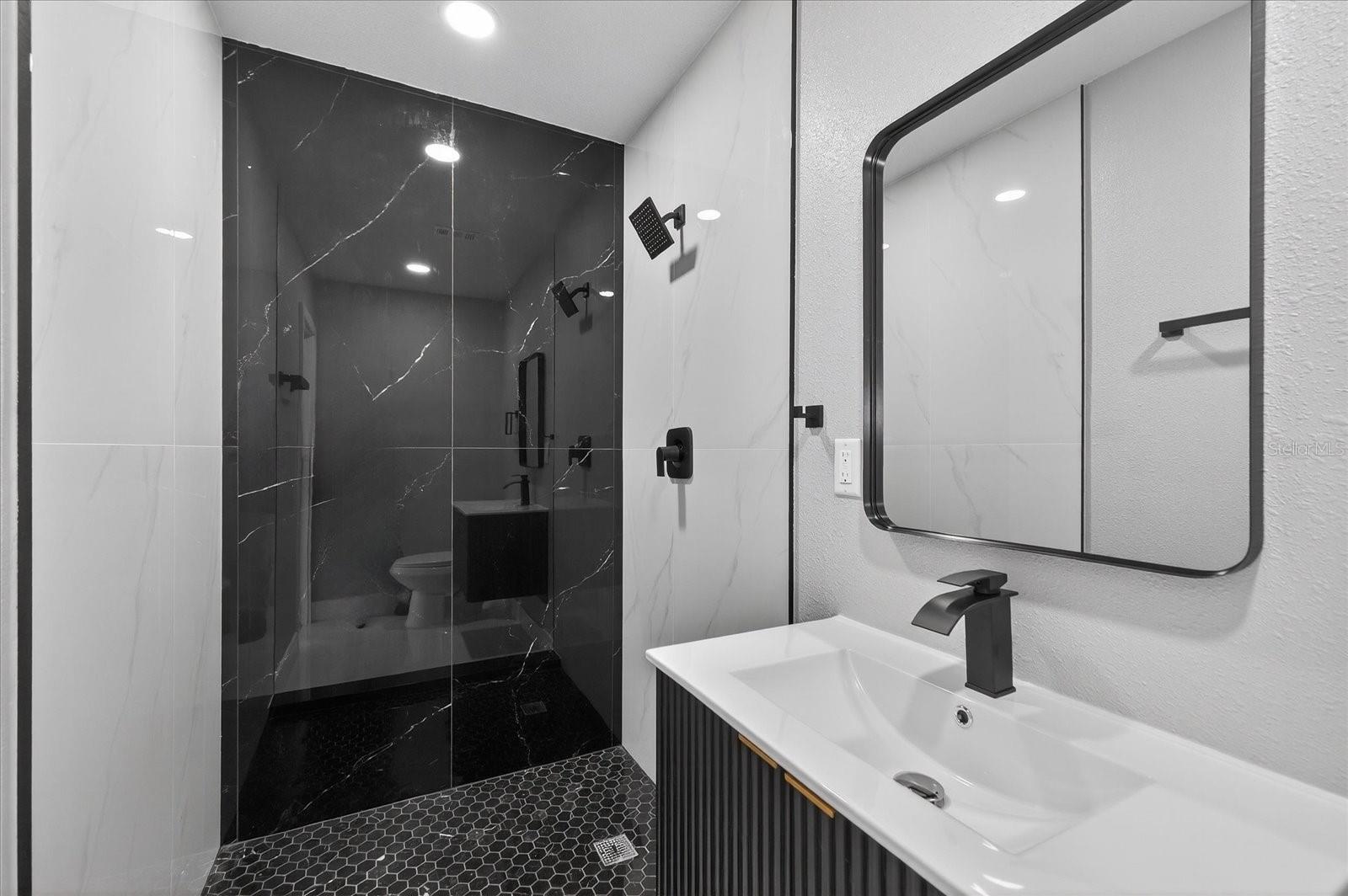 Image 24 of 36 For 4503 Clifton Street