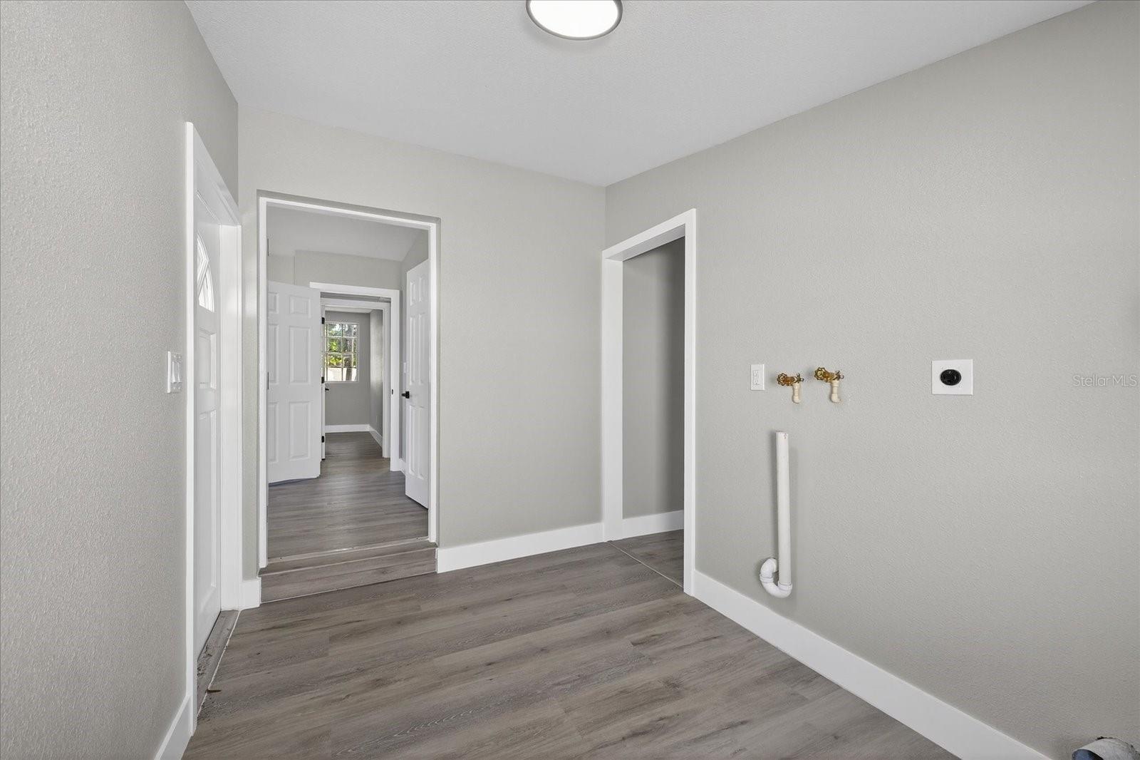 Image 26 of 36 For 4503 Clifton Street