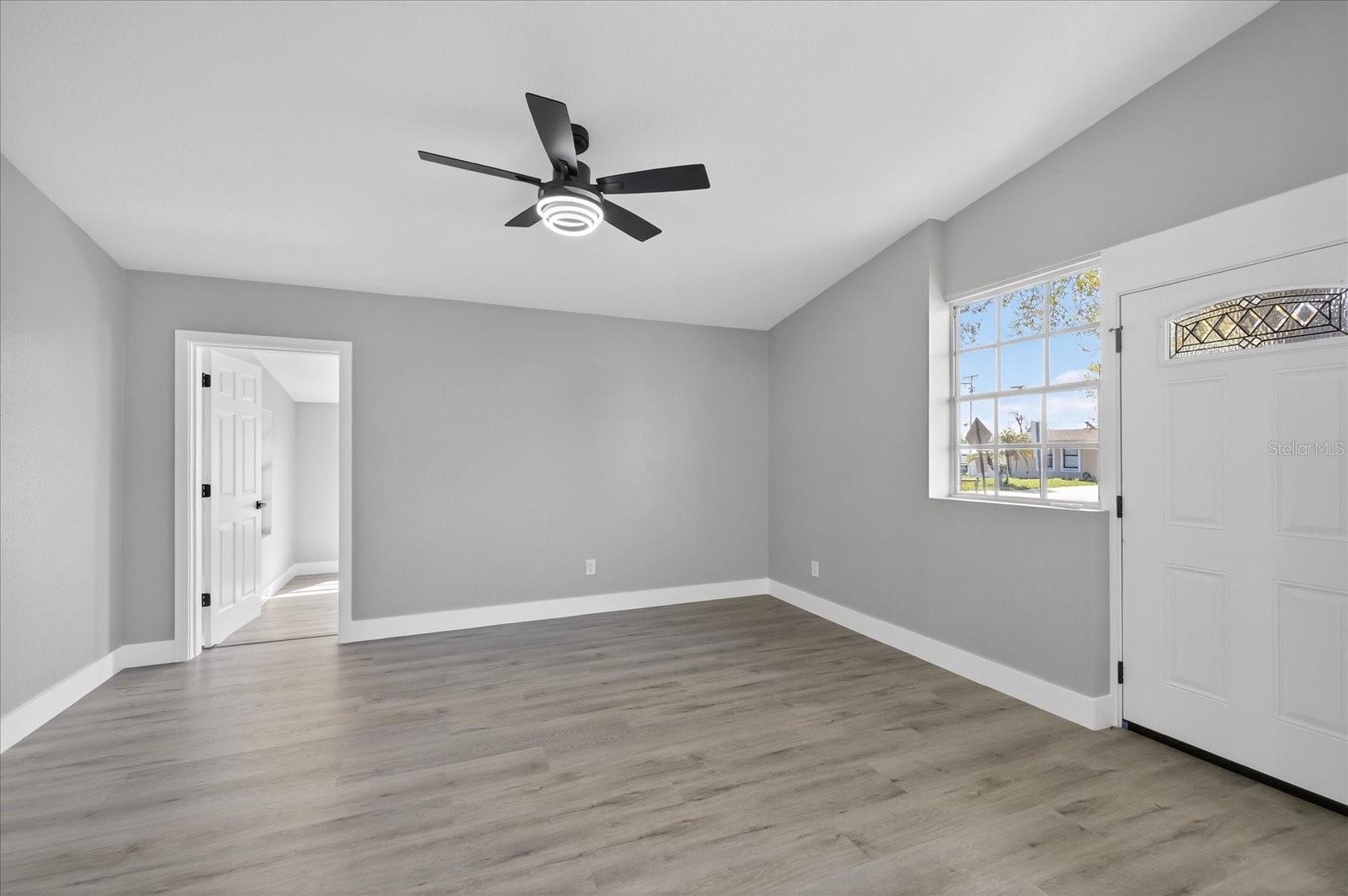 Image 4 of 36 For 4503 Clifton Street