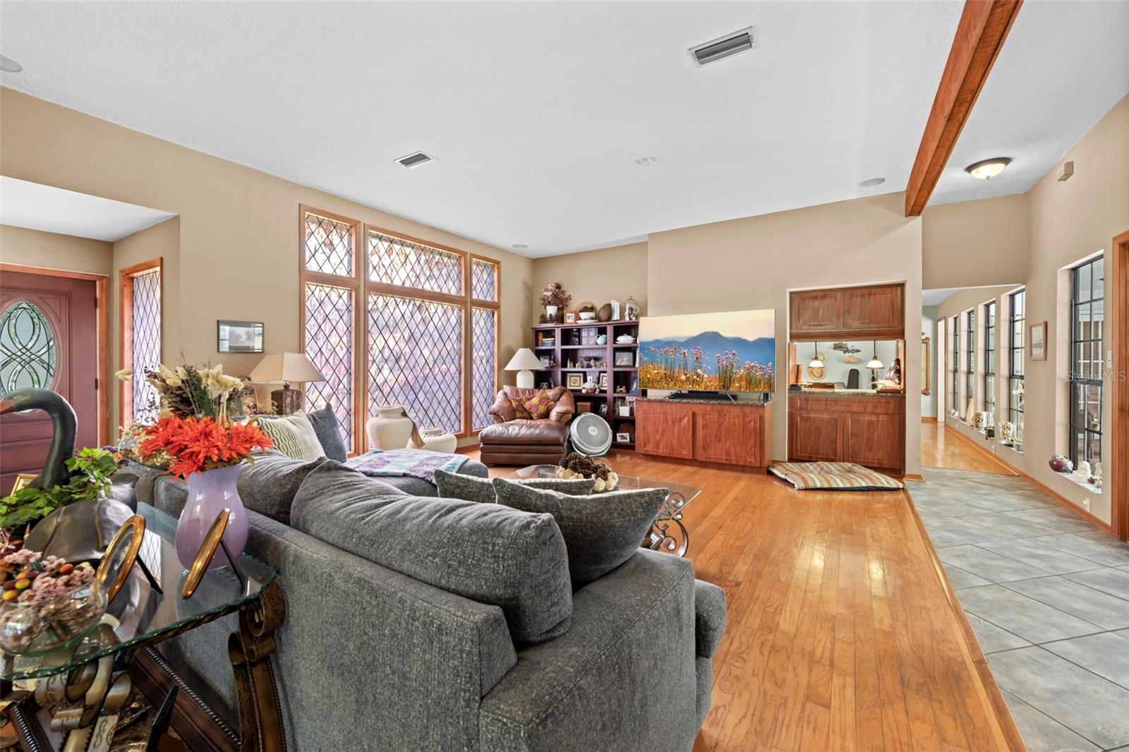 Image 10 of 87 For 14152 Pepperwood Court