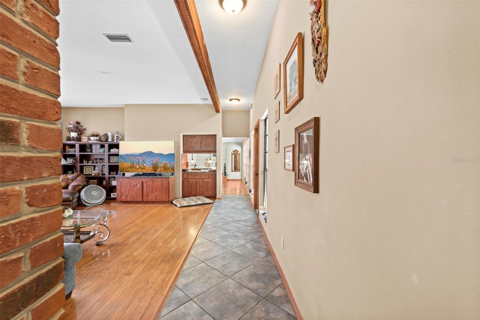 Image 11 of 87 For 14152 Pepperwood Court