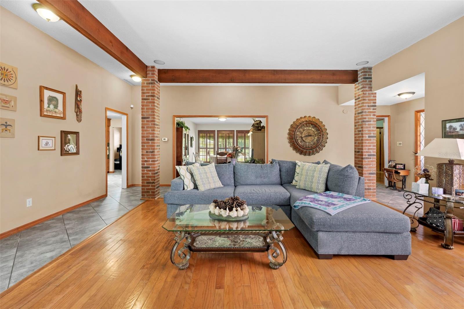 Image 13 of 87 For 14152 Pepperwood Court