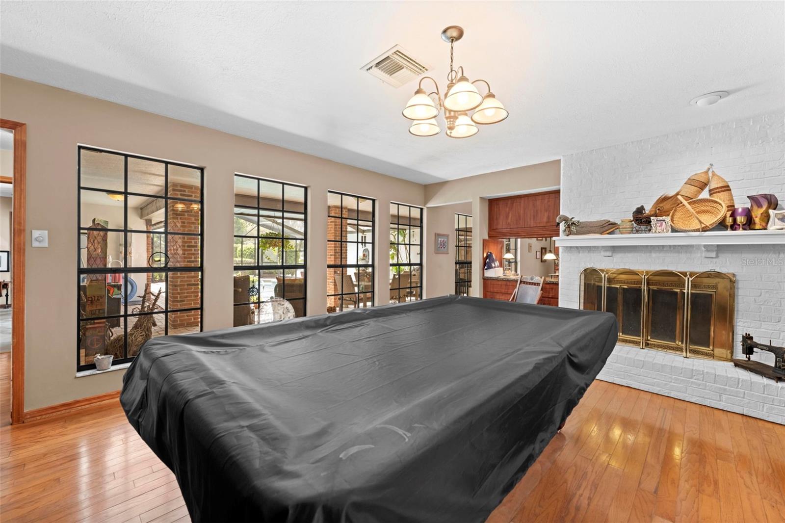 Image 19 of 87 For 14152 Pepperwood Court