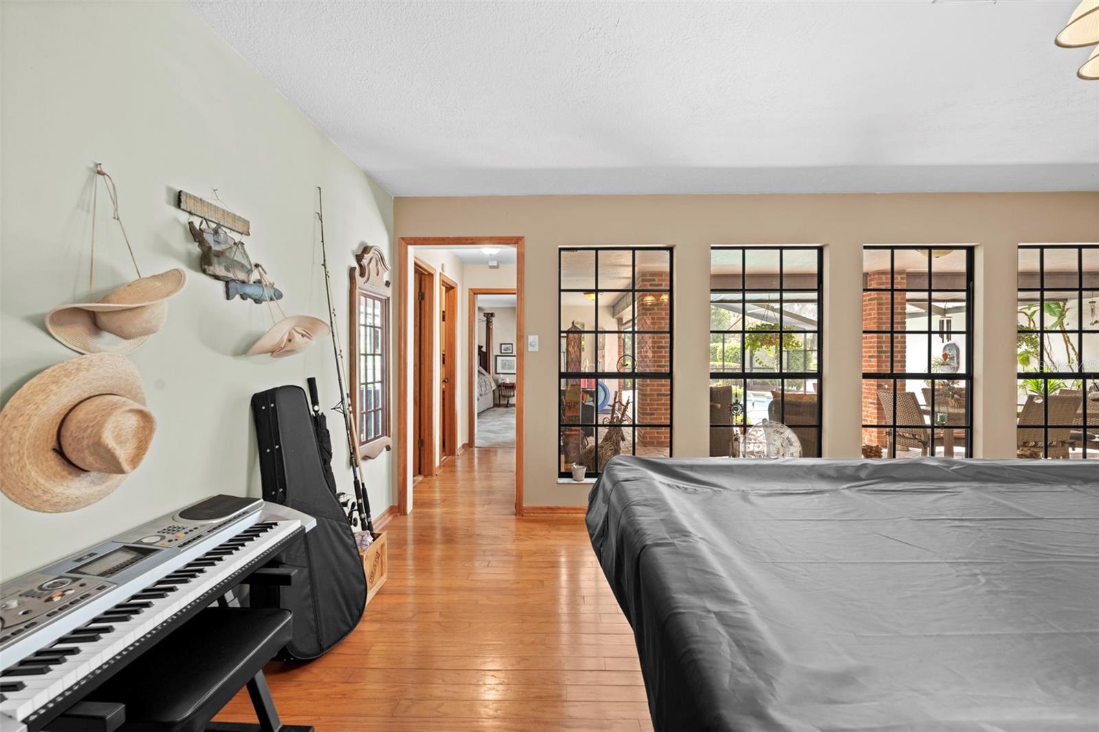 Image 20 of 87 For 14152 Pepperwood Court