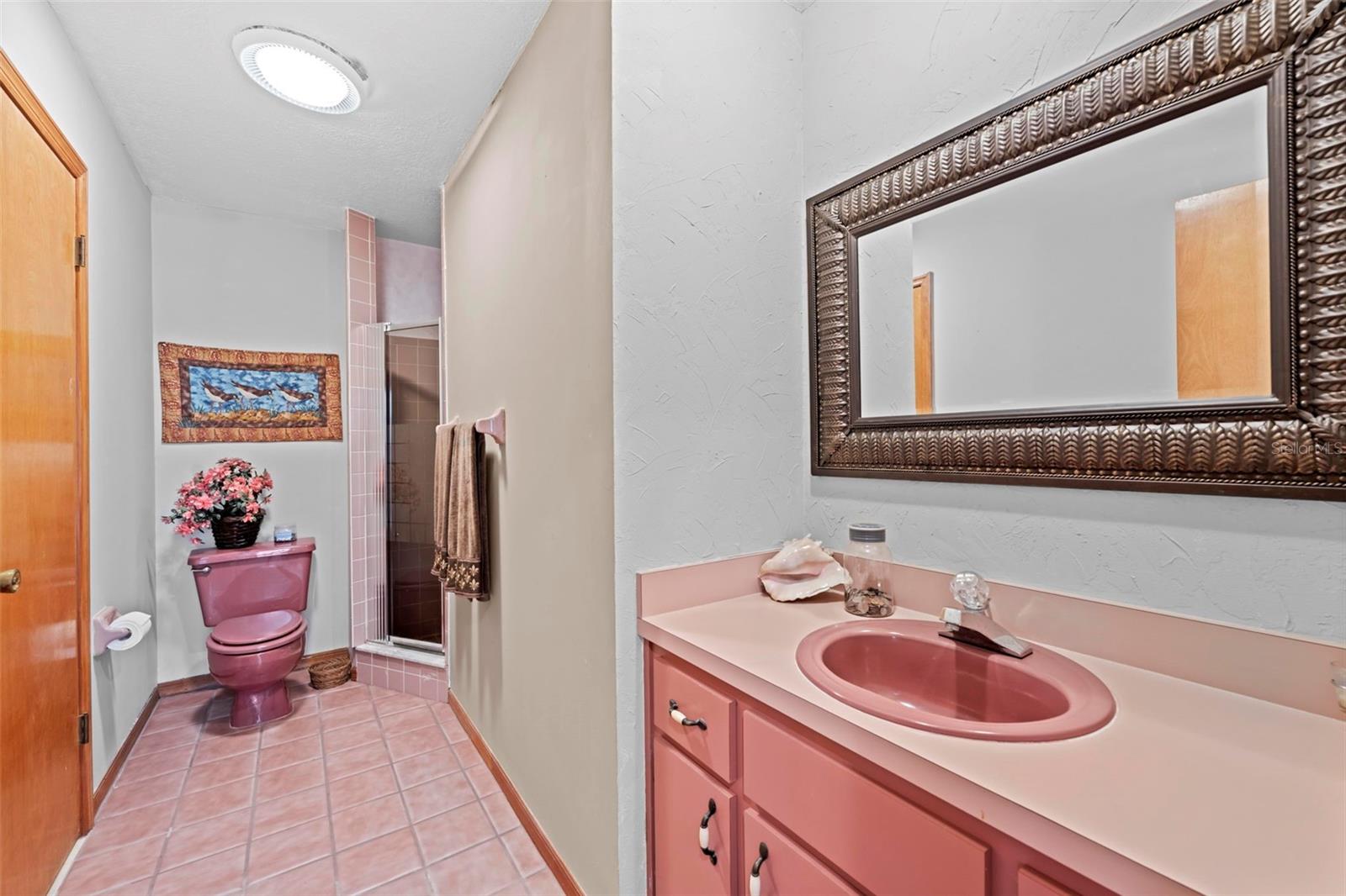 Image 27 of 87 For 14152 Pepperwood Court