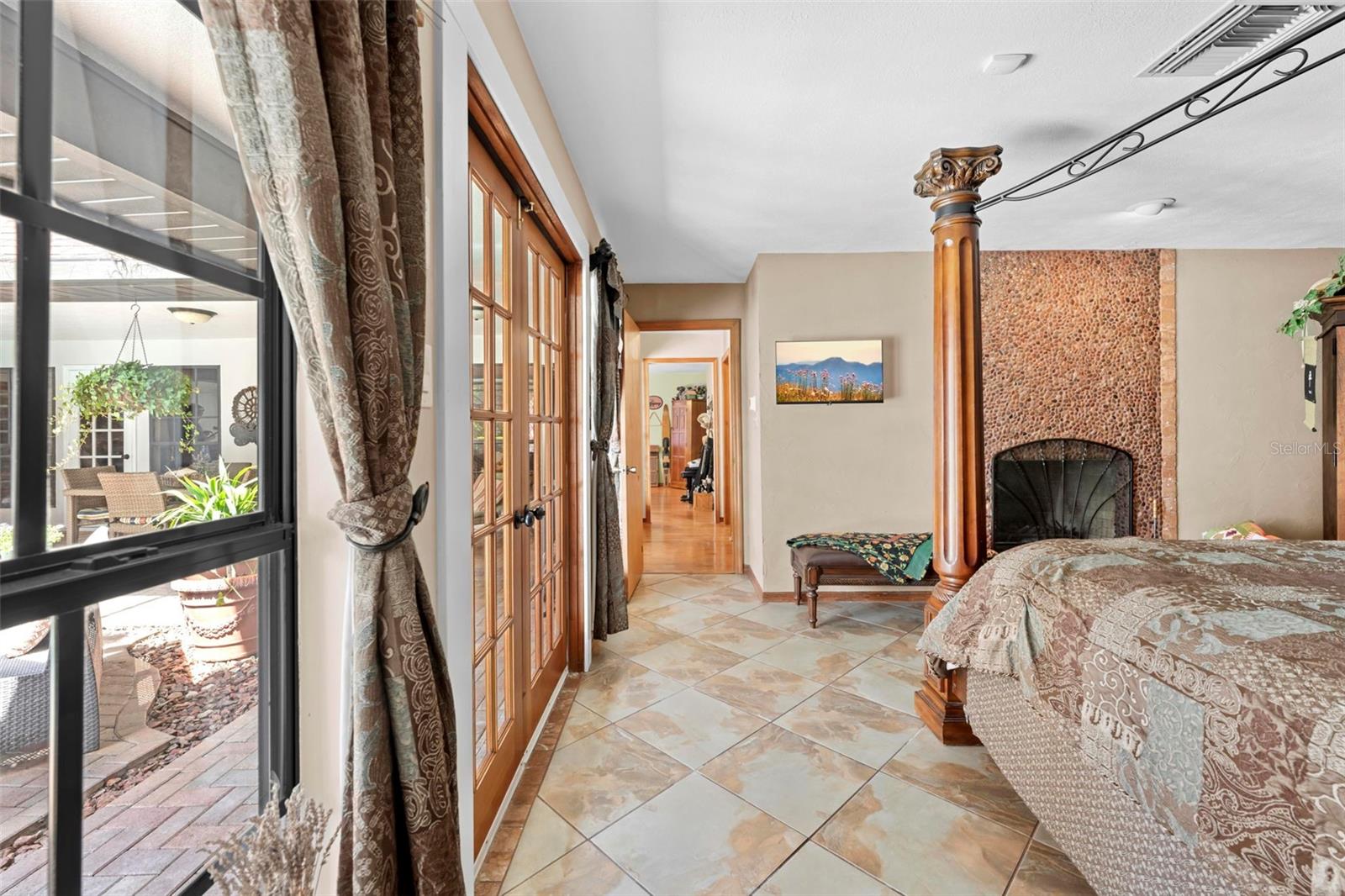 Image 31 of 87 For 14152 Pepperwood Court