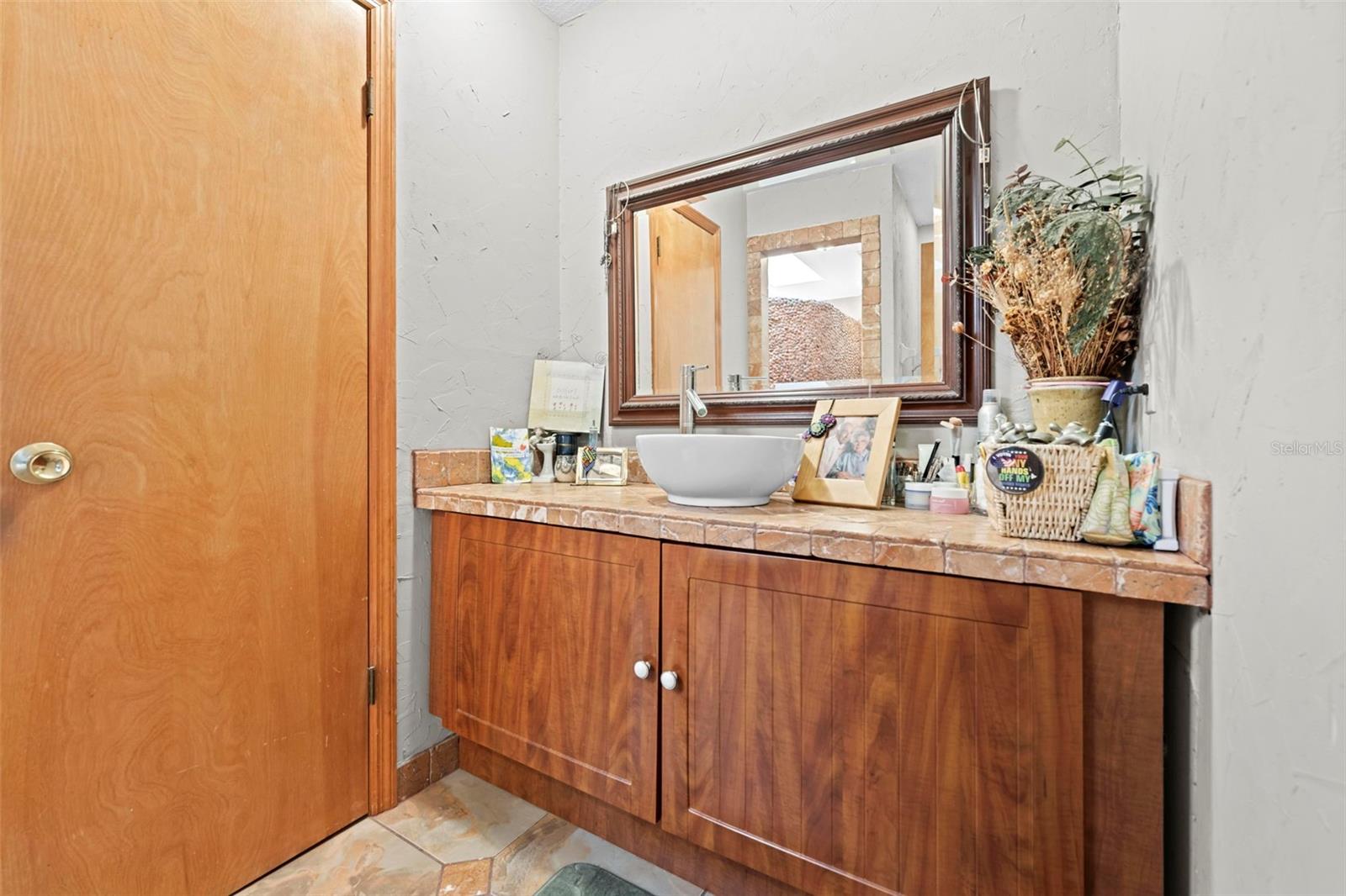 Image 36 of 87 For 14152 Pepperwood Court