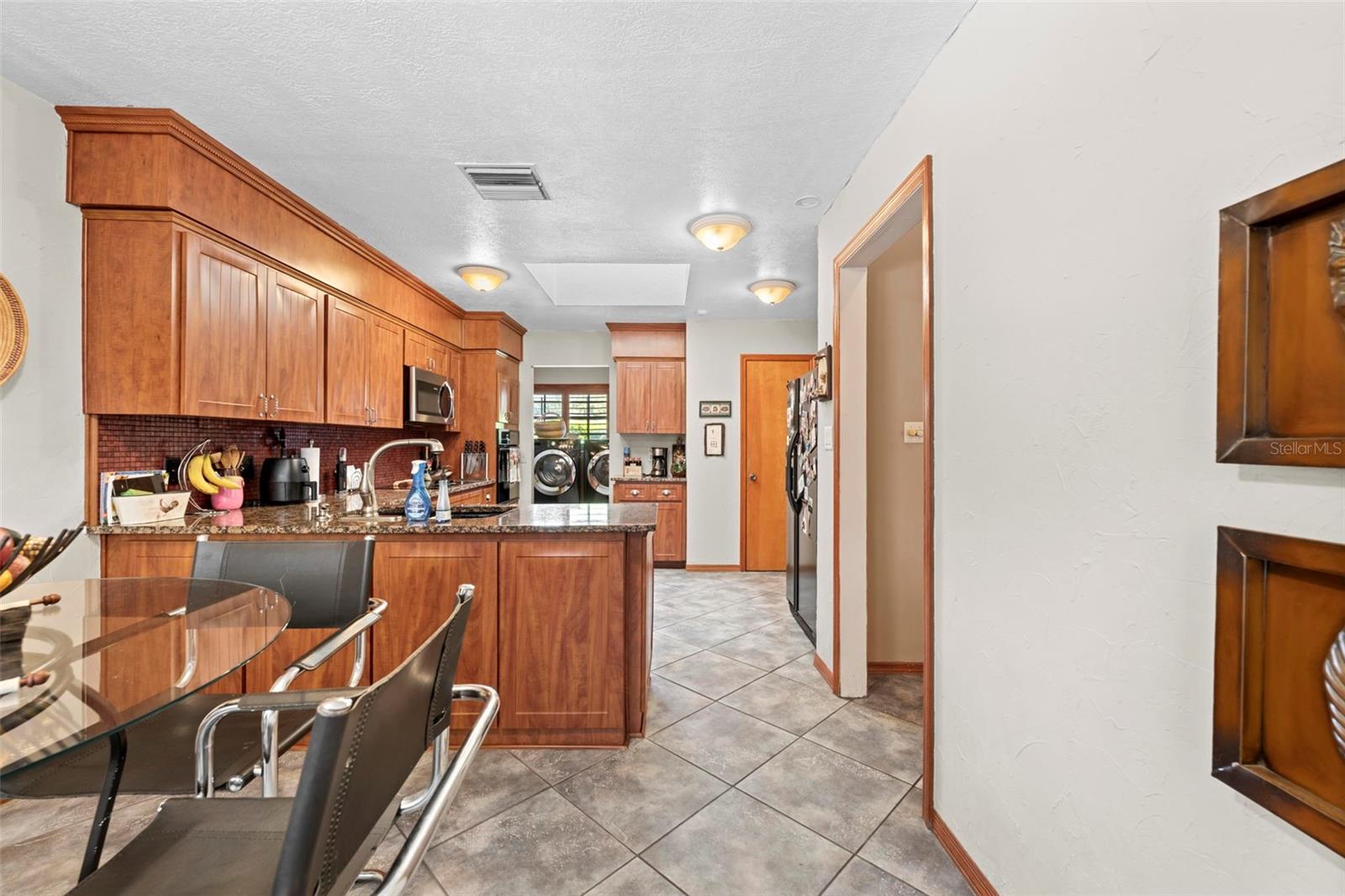 Image 46 of 87 For 14152 Pepperwood Court