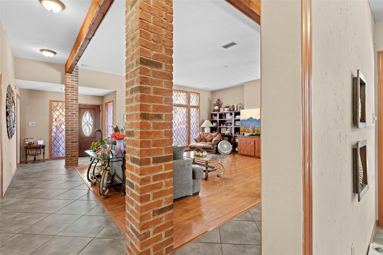 Image 53 of 87 For 14152 Pepperwood Court