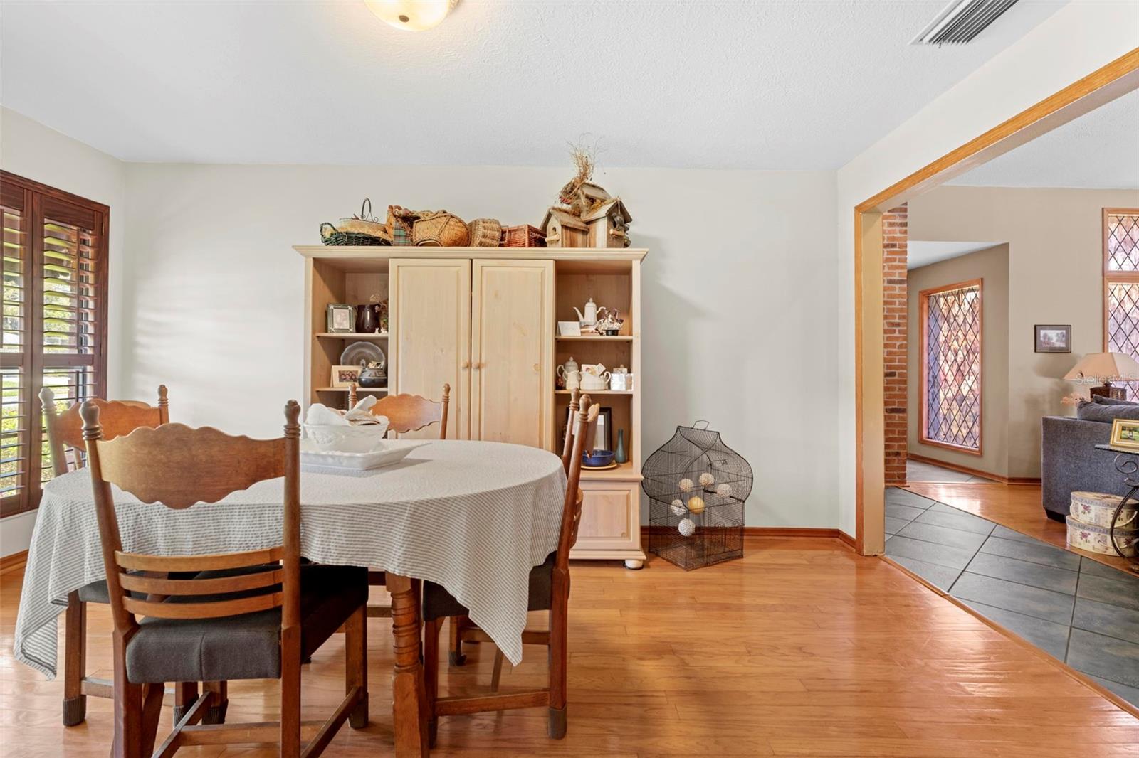 Image 54 of 87 For 14152 Pepperwood Court