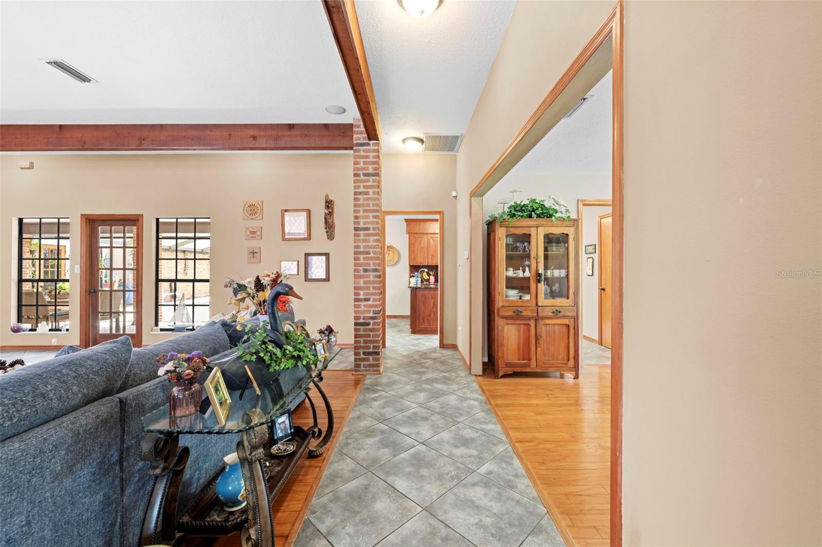 Image 7 of 87 For 14152 Pepperwood Court