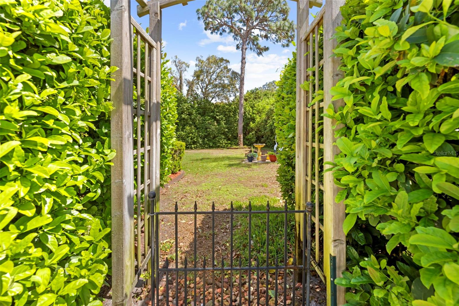 Image 79 of 87 For 14152 Pepperwood Court