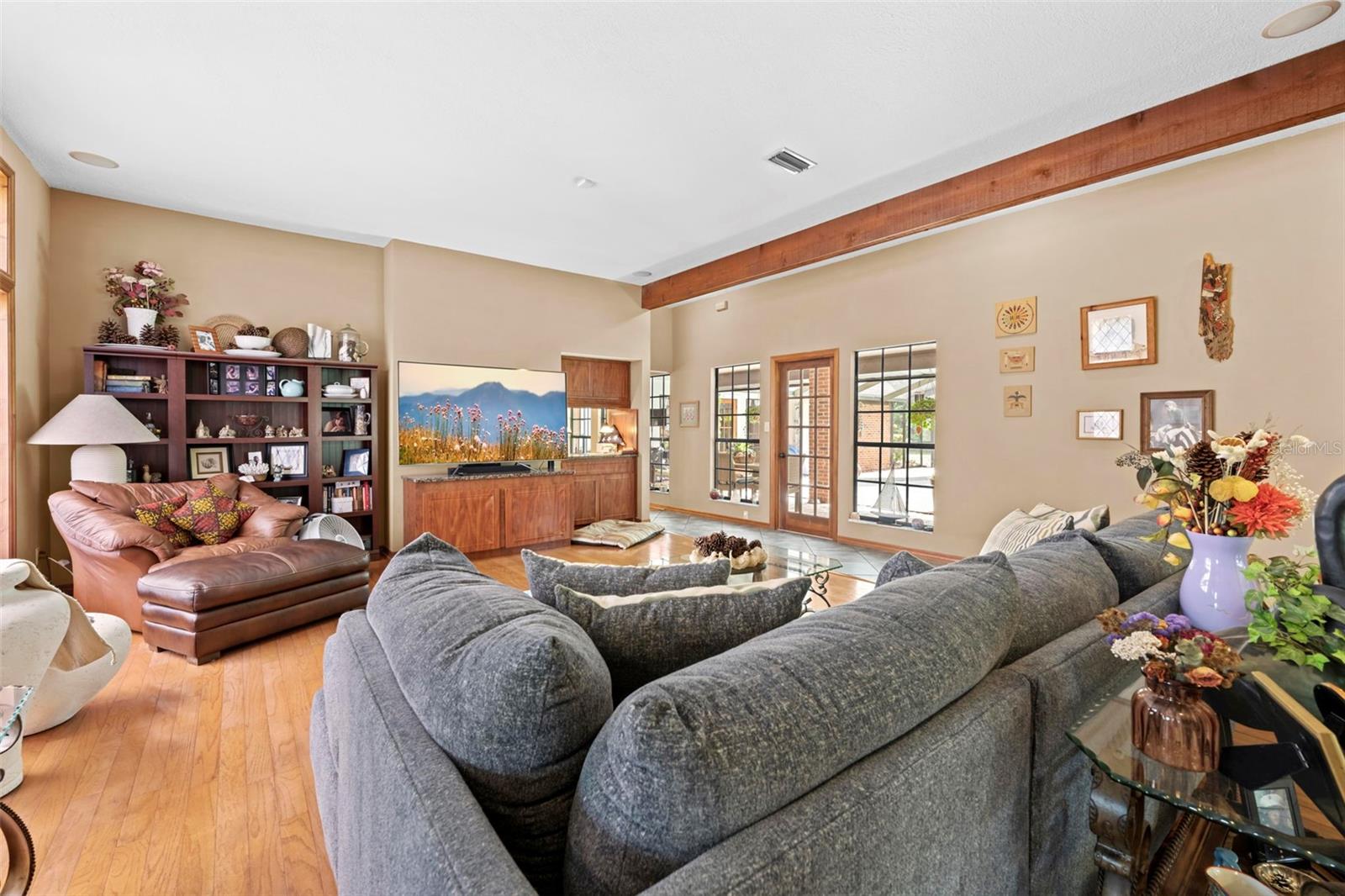 Image 8 of 87 For 14152 Pepperwood Court