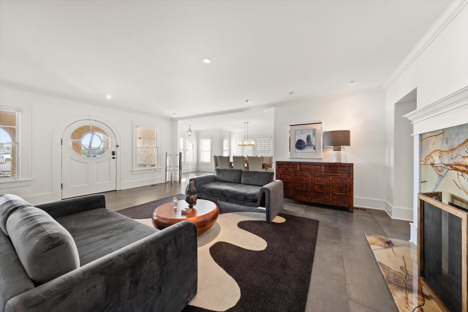 Image 12 of 76 For 2050 Coffee Pot Boulevard Ne