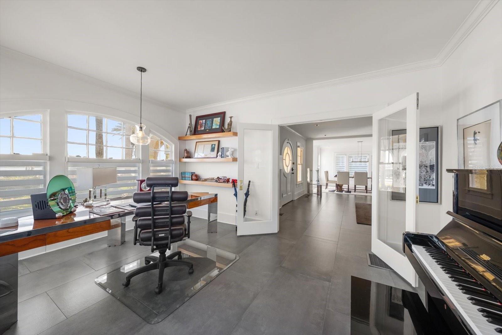 Image 16 of 76 For 2050 Coffee Pot Boulevard Ne