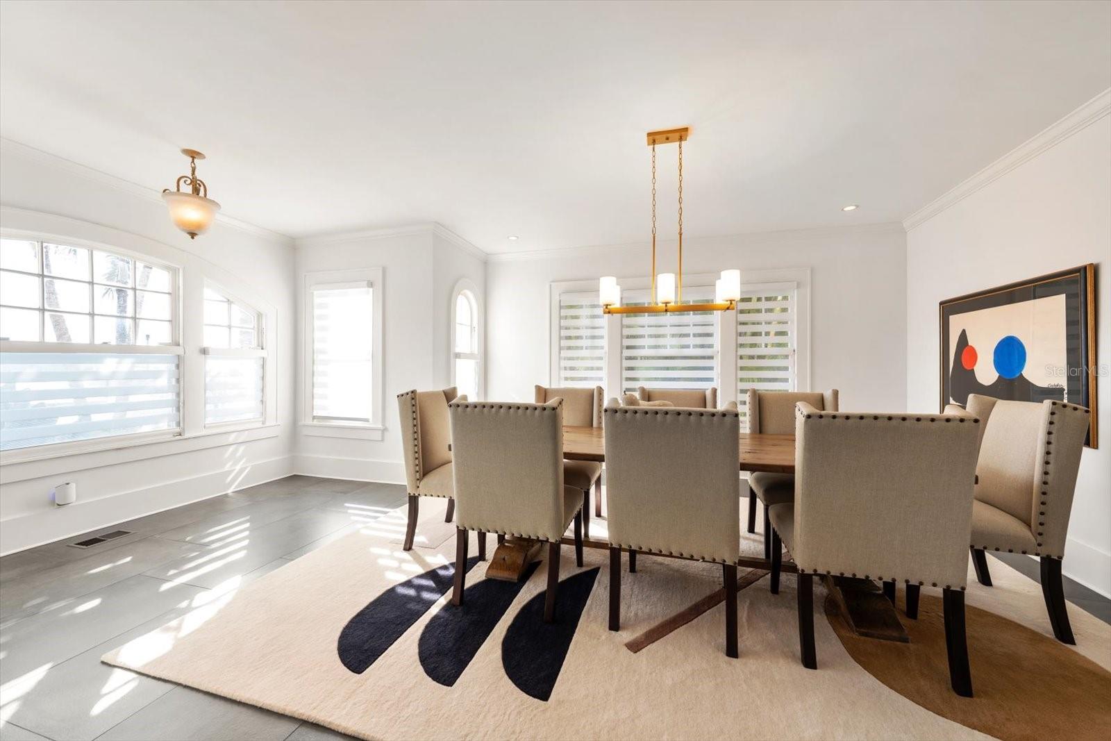 Image 18 of 76 For 2050 Coffee Pot Boulevard Ne