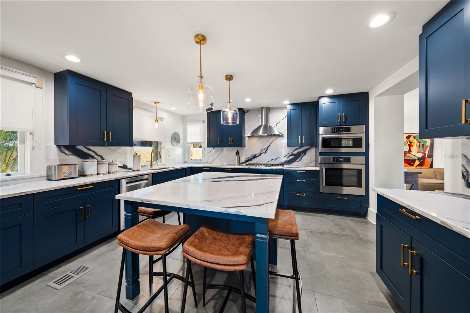 Image 20 of 76 For 2050 Coffee Pot Boulevard Ne