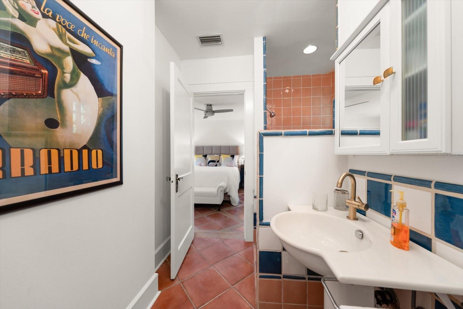 Image 44 of 76 For 2050 Coffee Pot Boulevard Ne