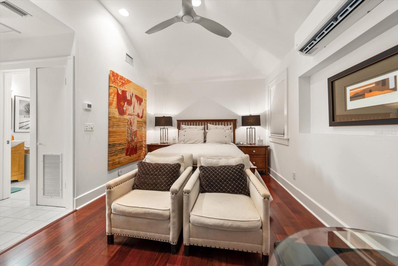 Image 51 of 76 For 2050 Coffee Pot Boulevard Ne