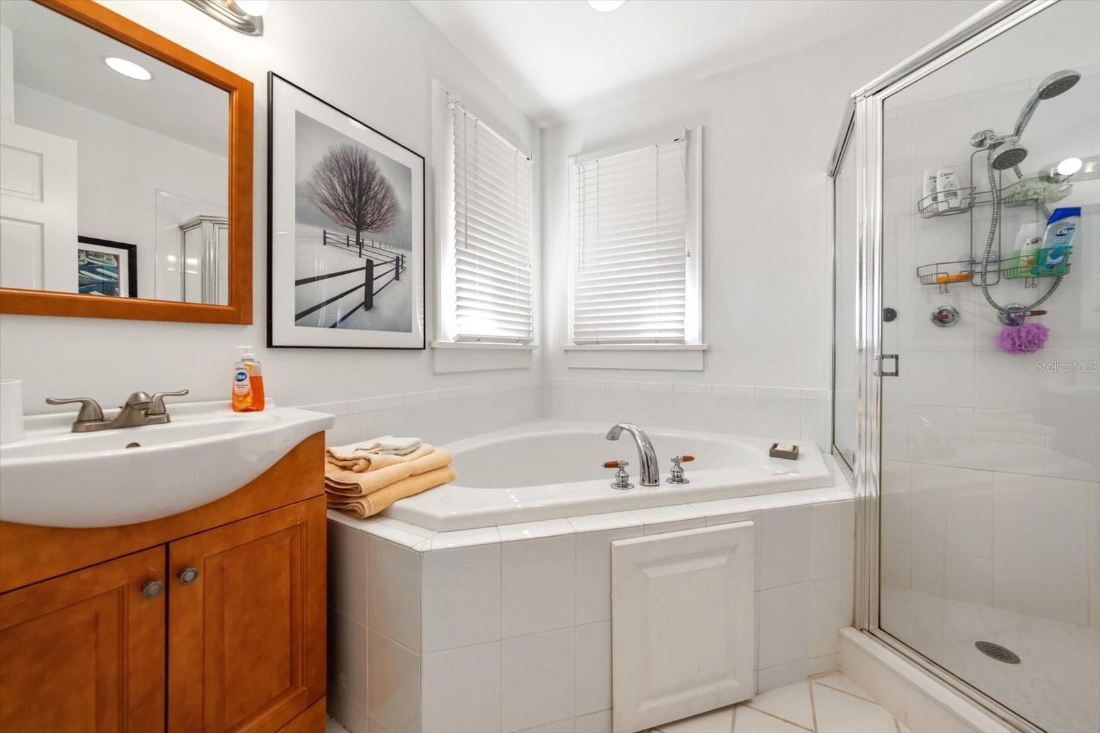 Image 52 of 76 For 2050 Coffee Pot Boulevard Ne