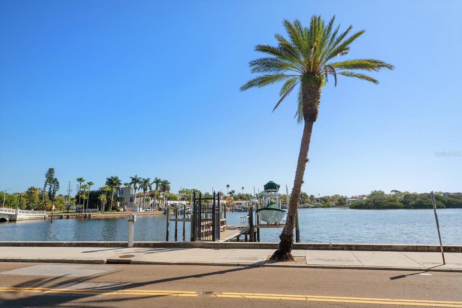 Image 60 of 76 For 2050 Coffee Pot Boulevard Ne