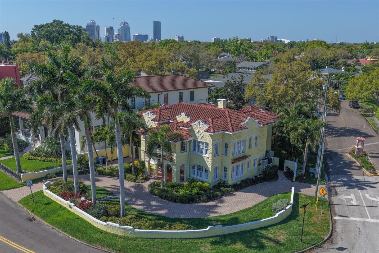 Image 73 of 76 For 2050 Coffee Pot Boulevard Ne