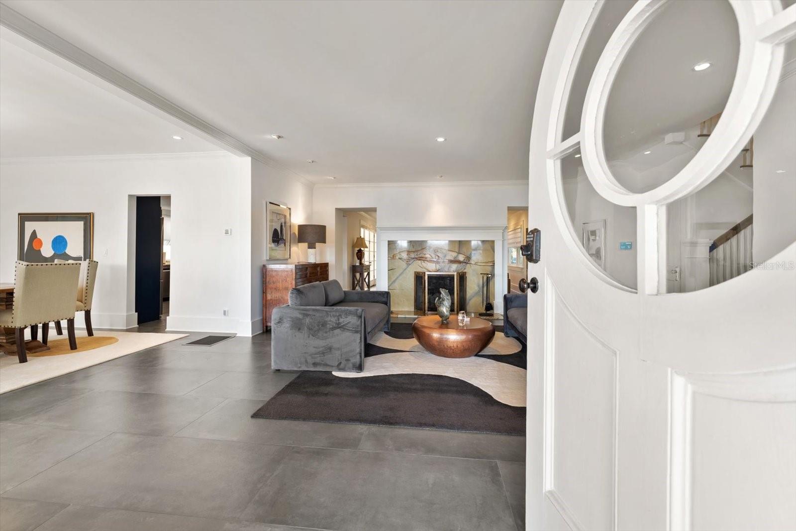 Image 9 of 76 For 2050 Coffee Pot Boulevard Ne