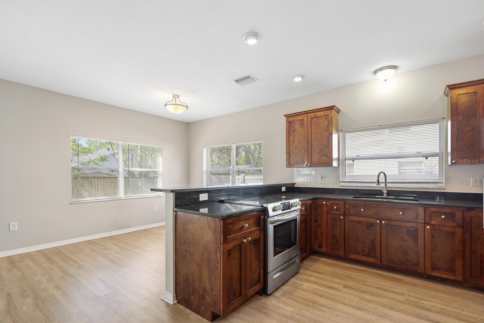 Image 12 of 26 For 3116 Hartnett Avenue