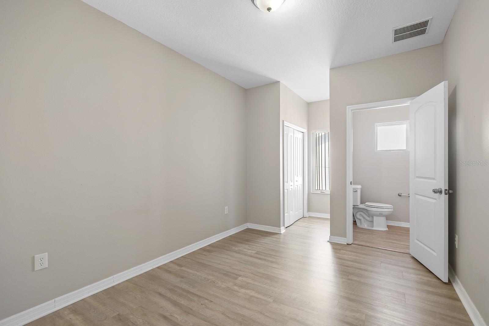 Image 22 of 26 For 3116 Hartnett Avenue