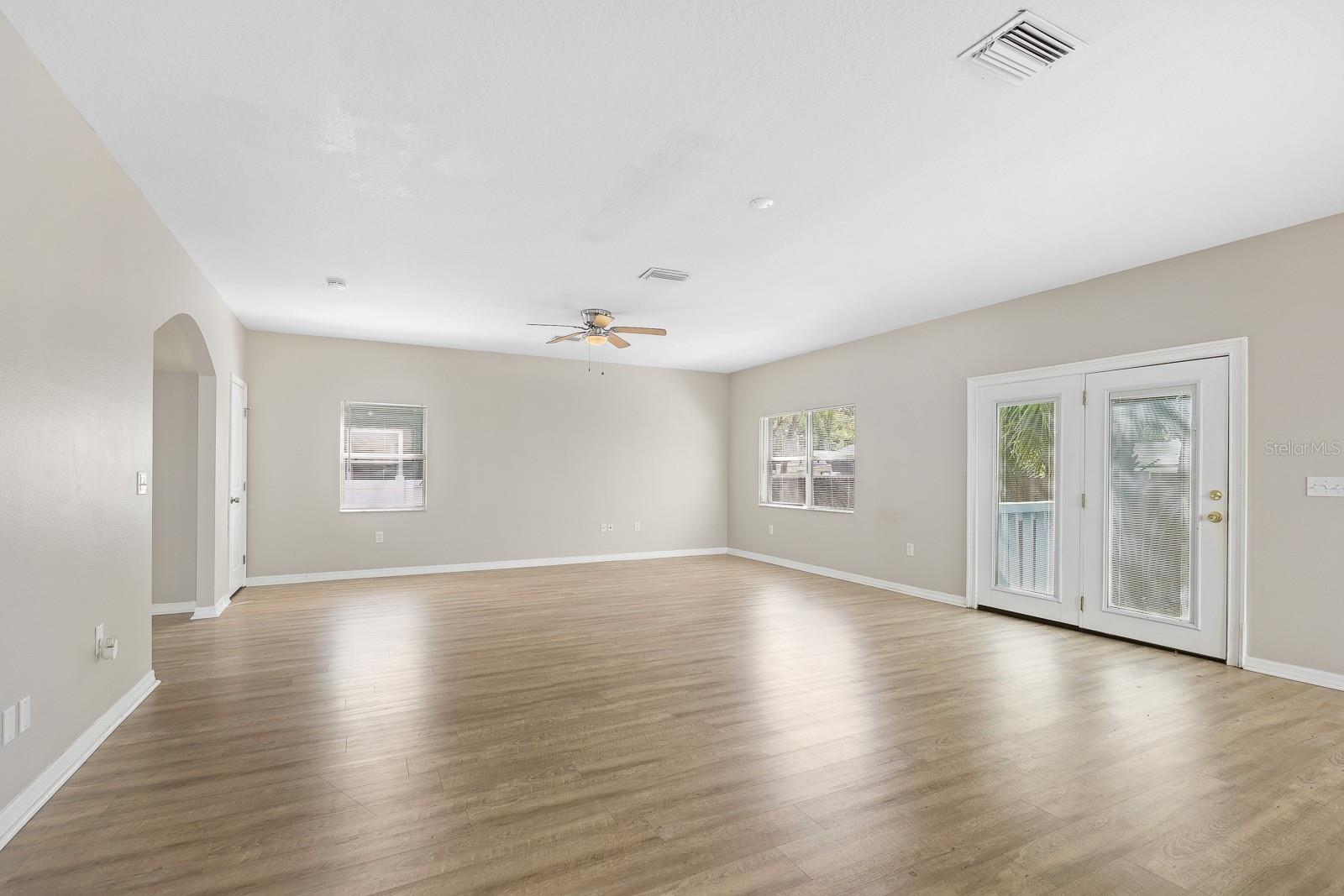 Image 9 of 26 For 3116 Hartnett Avenue