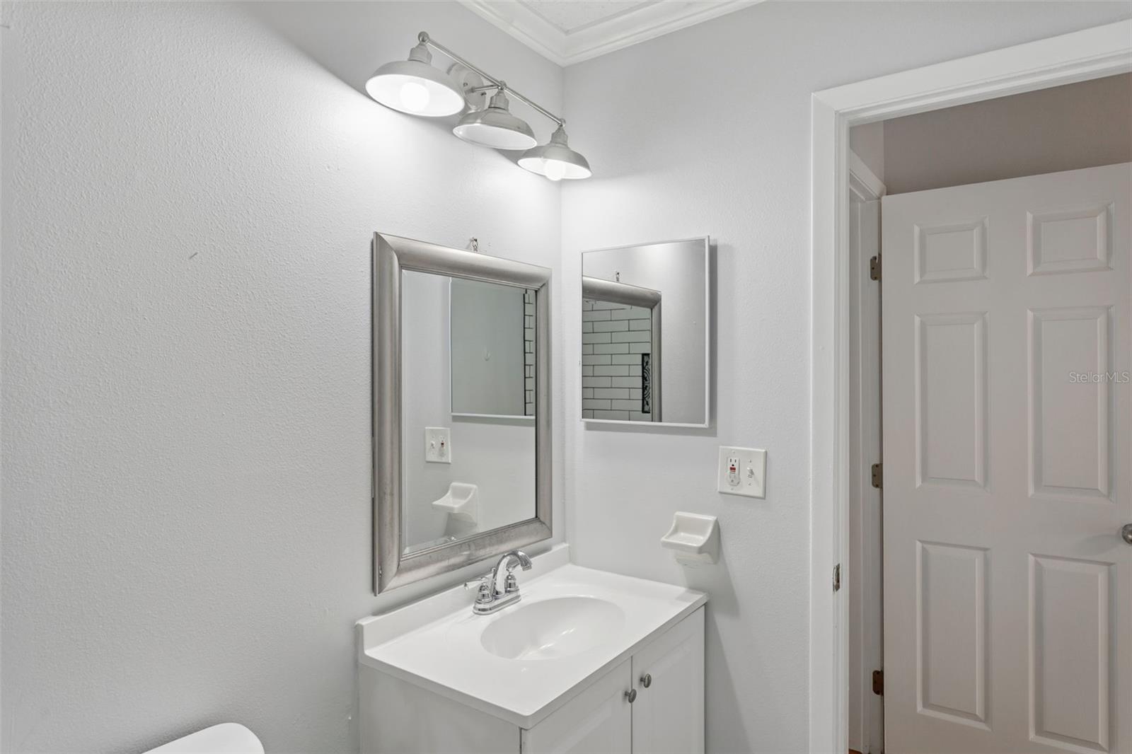 Image 39 of 50 For 10307 Councils Way