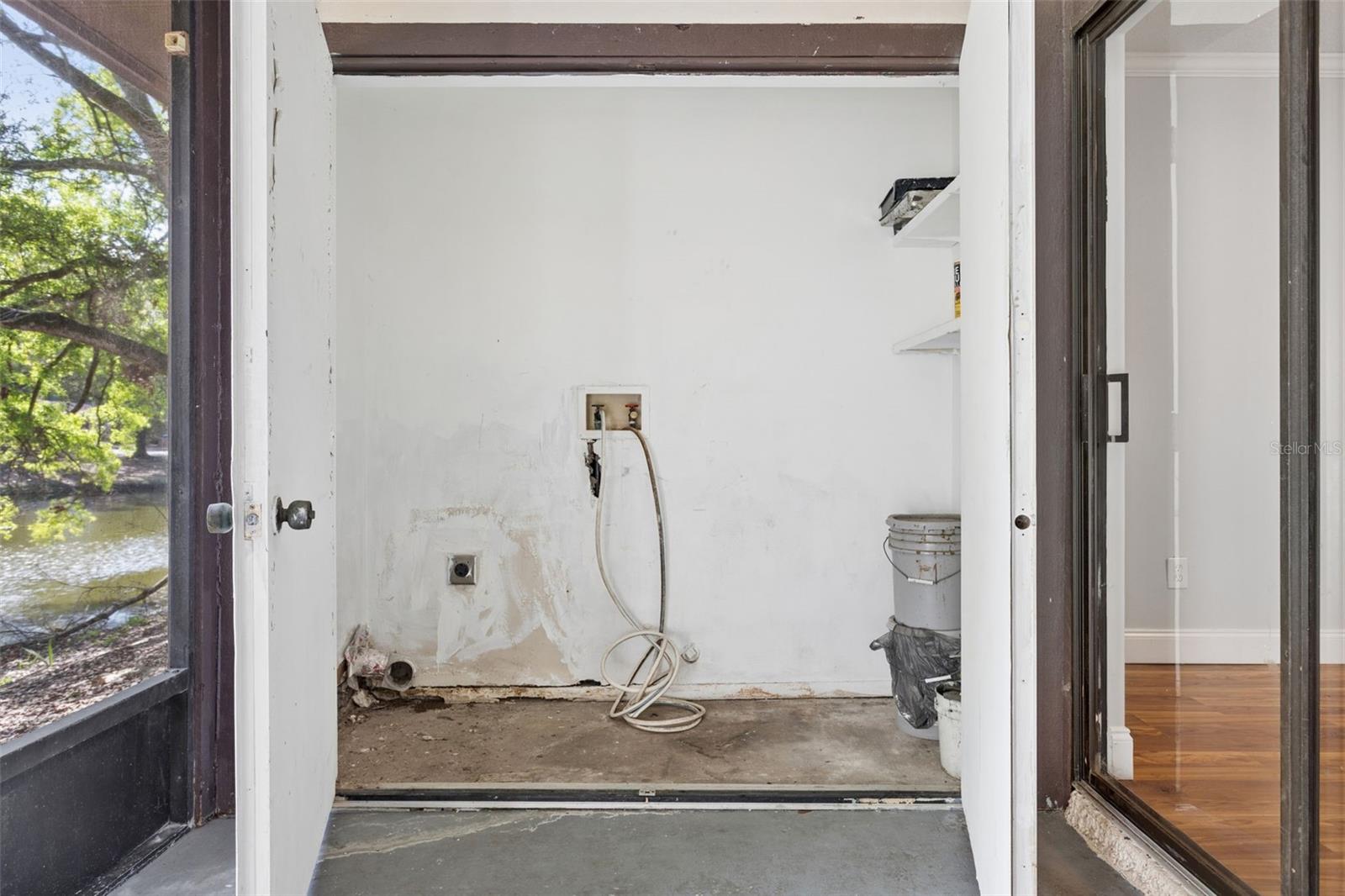 Image 44 of 50 For 10307 Councils Way