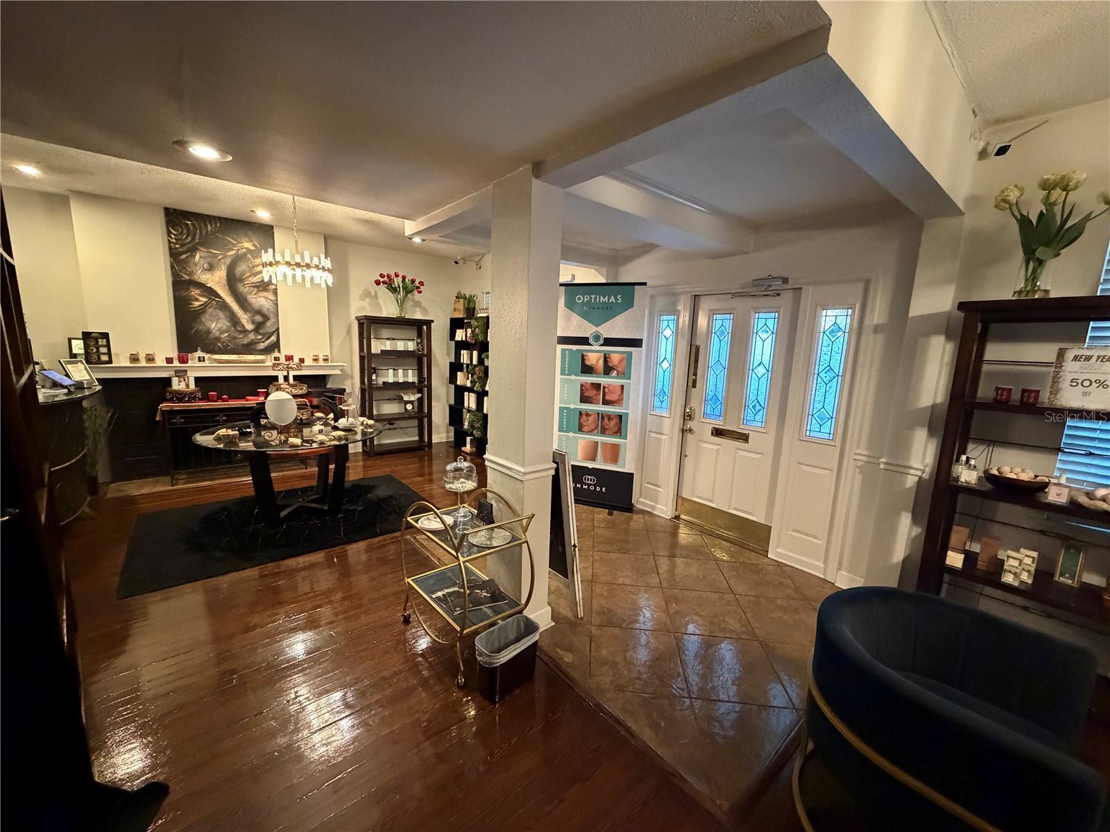 Image 11 of 22 For 2001 Kennedy Boulevard