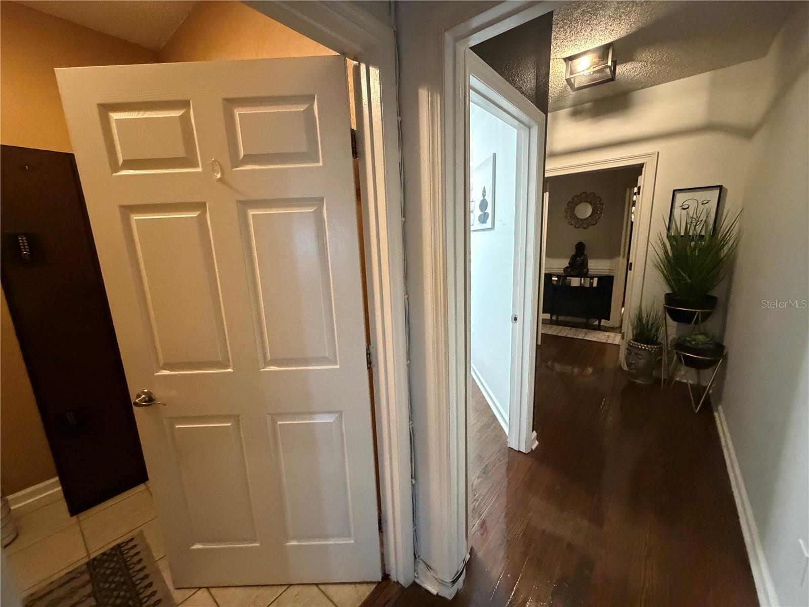 Image 15 of 22 For 2001 Kennedy Boulevard