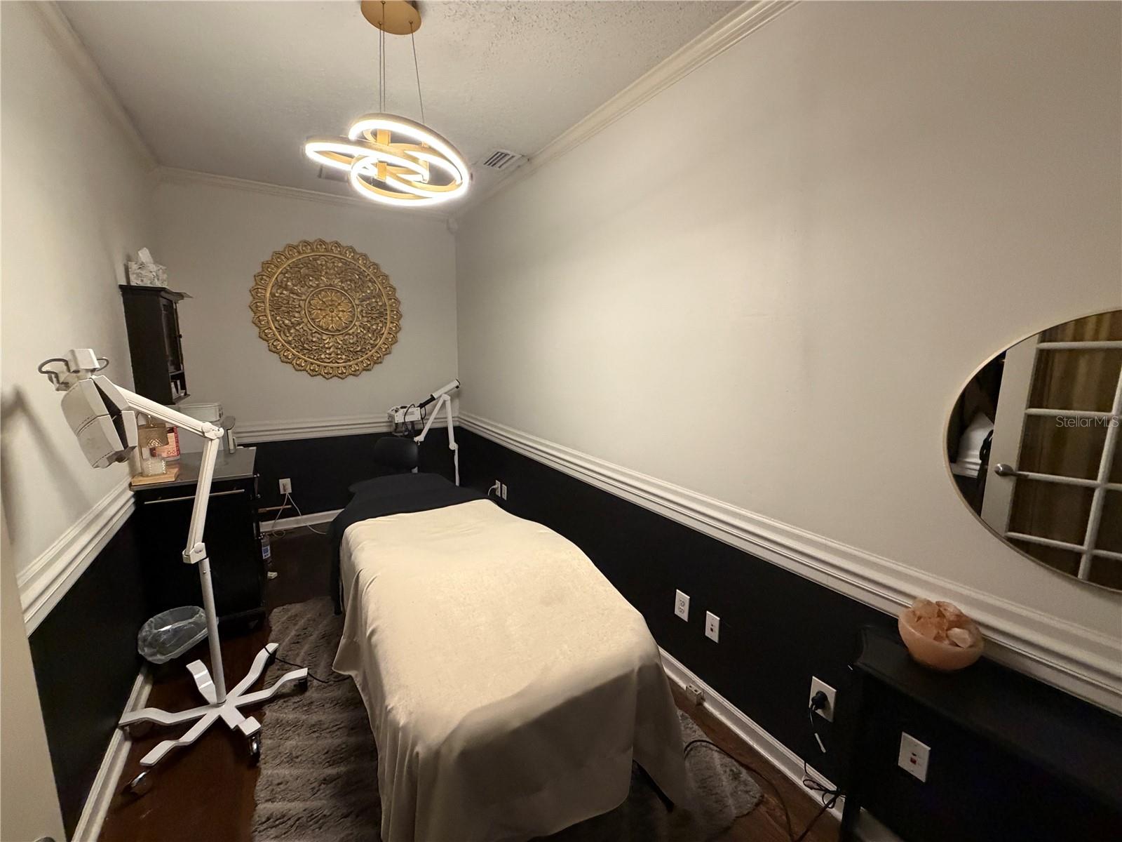 Image 19 of 22 For 2001 Kennedy Boulevard