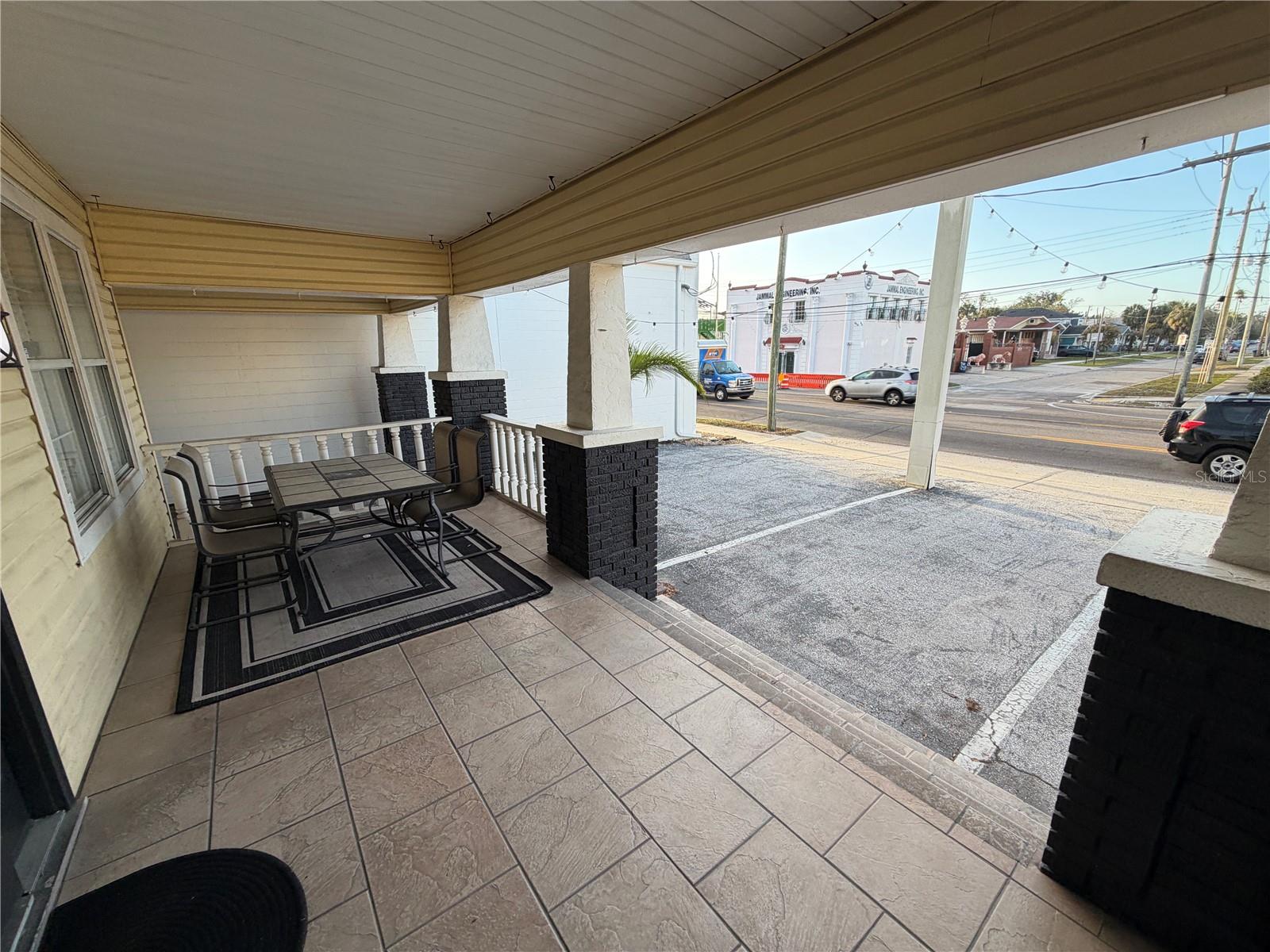 Image 5 of 22 For 2001 Kennedy Boulevard