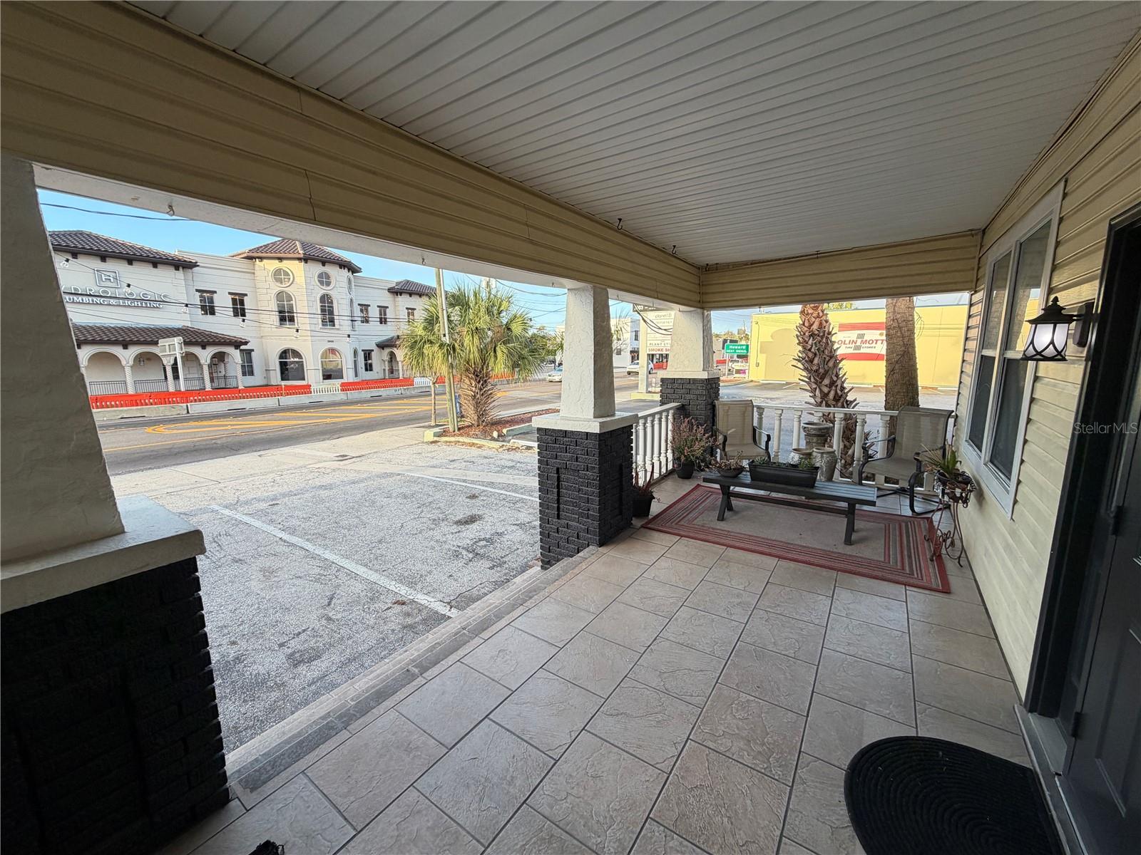 Image 6 of 22 For 2001 Kennedy Boulevard