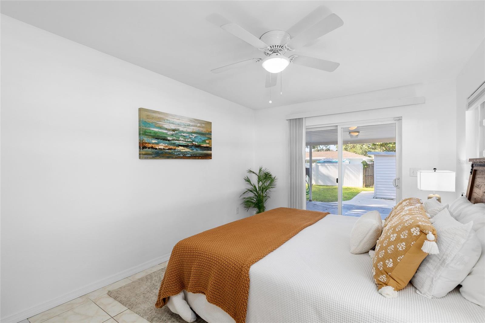 Image 15 of 48 For 1048 Charles Street