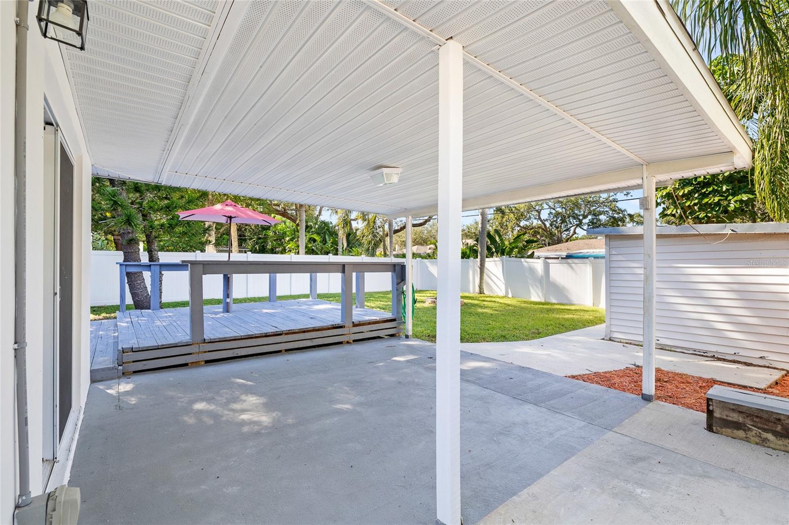 Image 29 of 48 For 1048 Charles Street