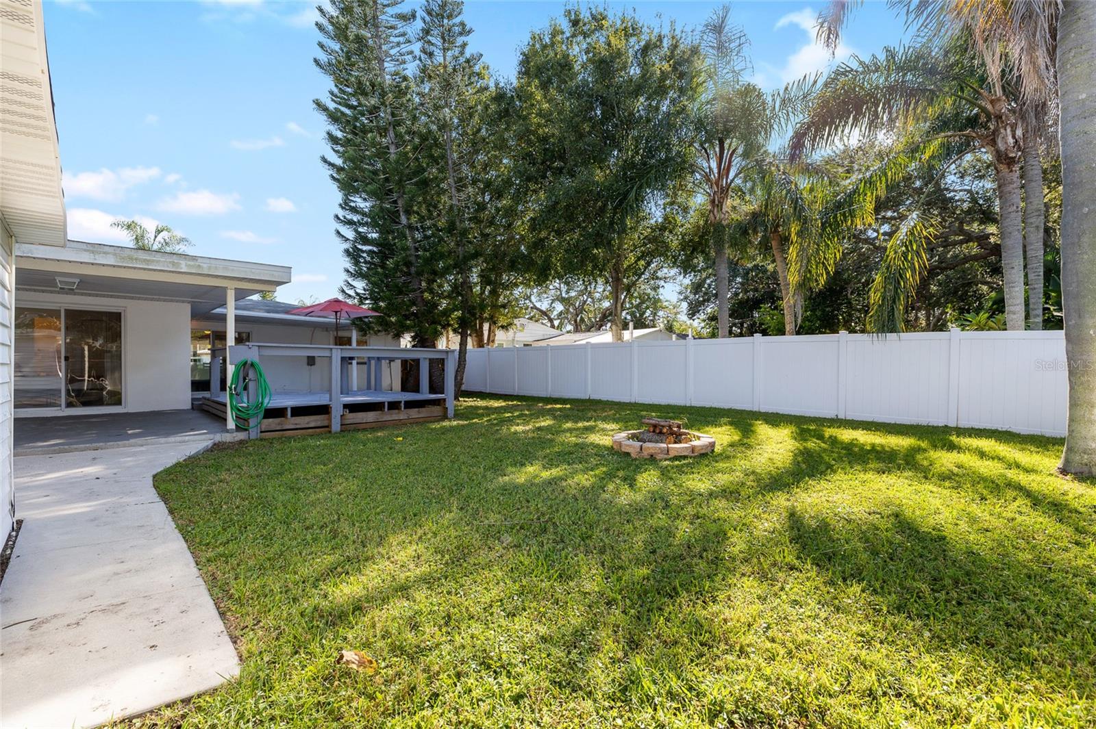 Image 32 of 48 For 1048 Charles Street