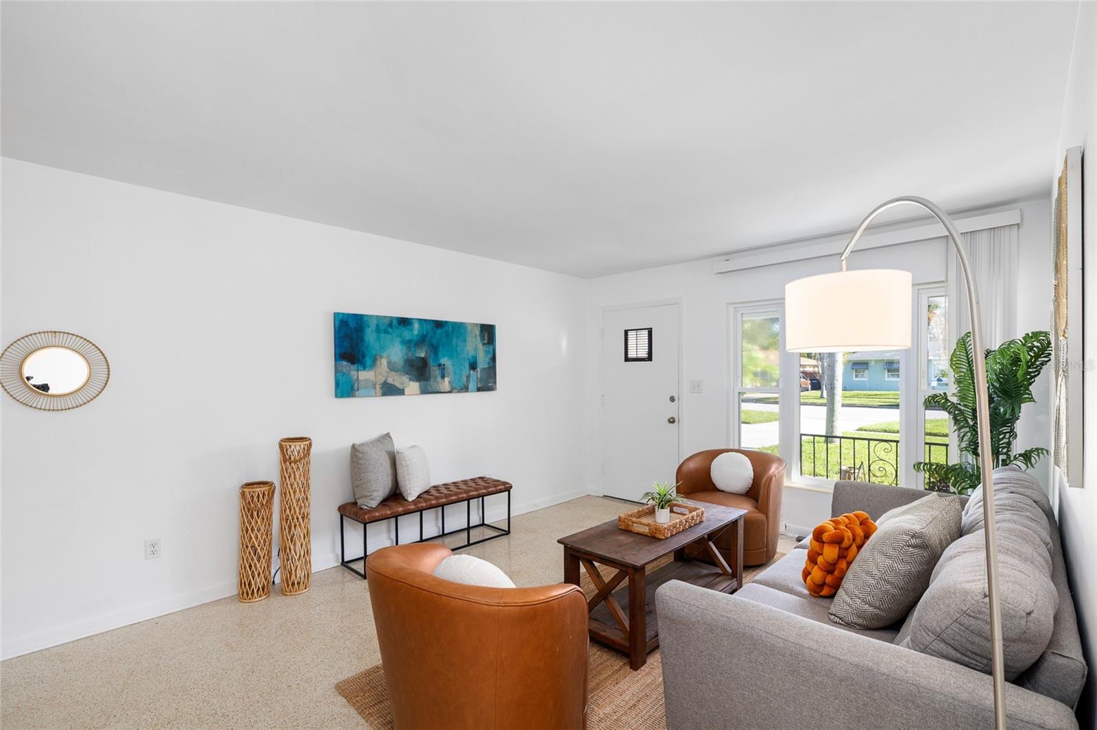 Image 7 of 48 For 1048 Charles Street