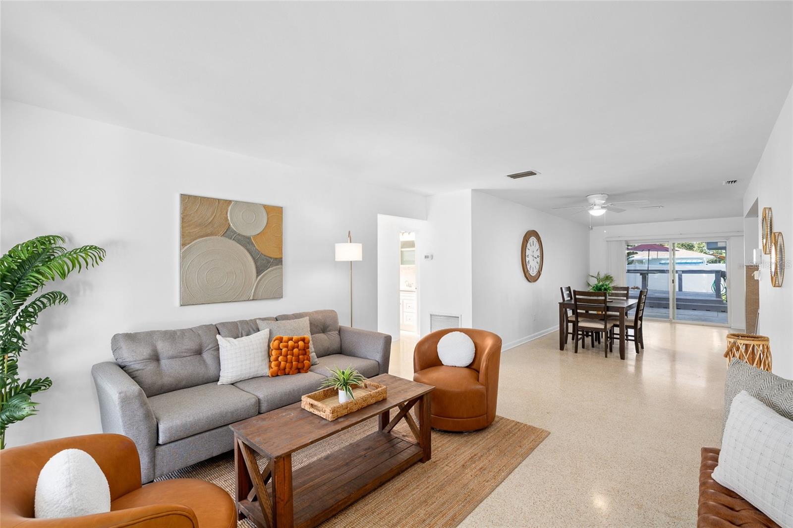 Image 8 of 48 For 1048 Charles Street