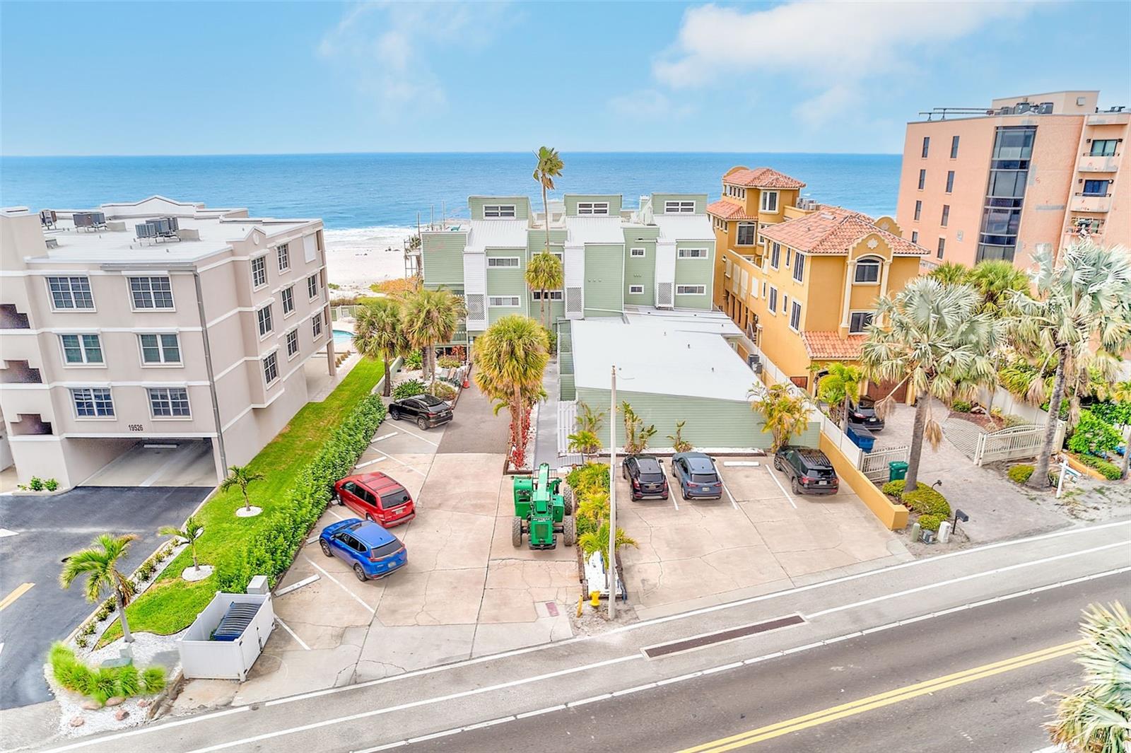 Image 45 of 53 For 19530 Gulf Boulevard 2b