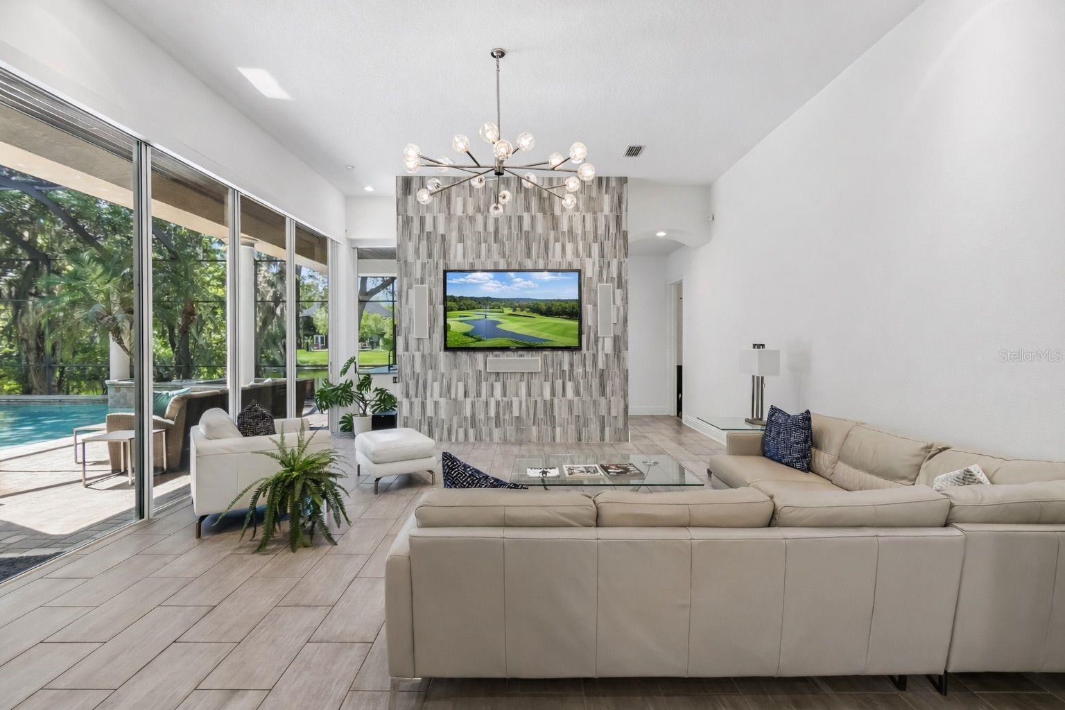 Listing photo id 17 for 17008 Madres De Avila